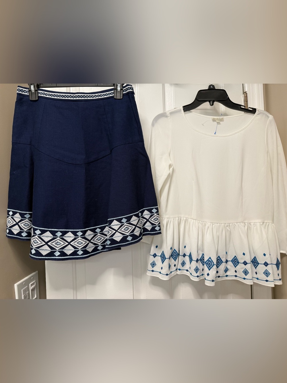 Shoshanna Skirt Set Sz 6 Skirt Sz 2 Blouse Embroidered Navy & White